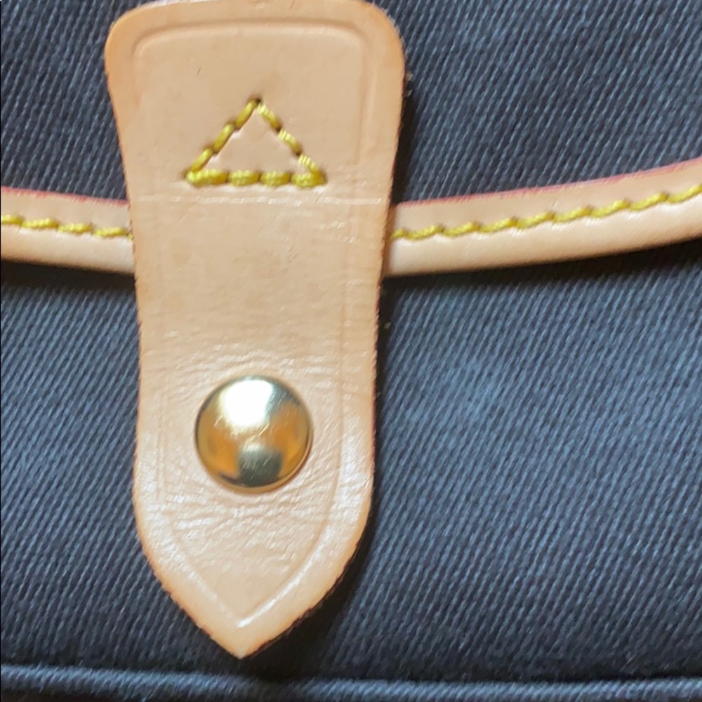 Dooney & Bourke Leather Trim Wristlet - Picture 6 of 12